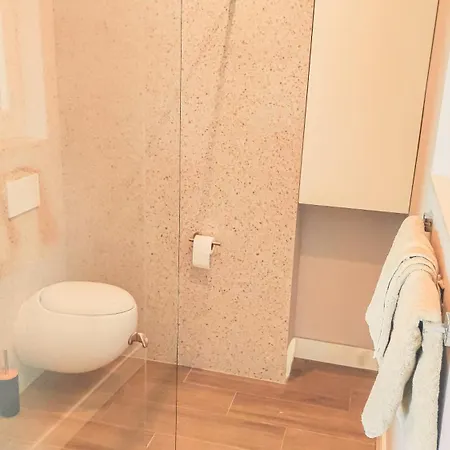 Luxury Seaside House Noble- Location In Town Σπλιτ