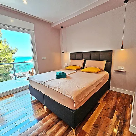 Гостевой дом Luxury Seaside House Noble- Location In Town