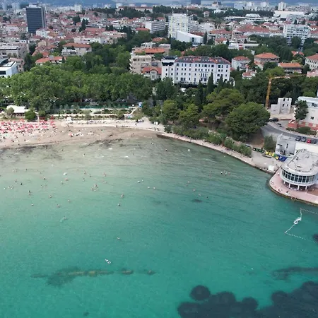 Luxury Seaside House Noble- Location In Town Πανσιόν *