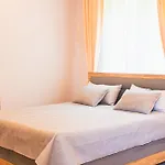 Luxury Seaside House Noble- 5 Star Apartmant And Πανσιόν 3*