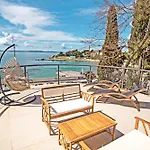 Πανσιόν Luxury Seaside House Noble- 5 Star Apartmant And 3*