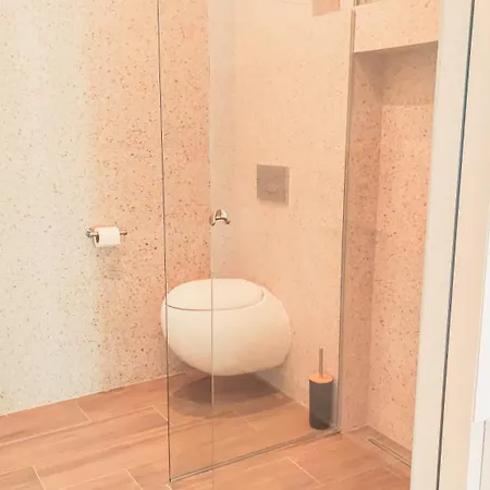 Luxury Seaside House Noble- 5 Star Apartmant And 3* 스플리트