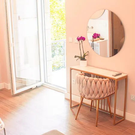 Luxury Seaside House Noble- 5 Star Apartmant And 3* 스플리트