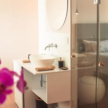 Luxury Seaside House Noble- Location In Town Pensjonat *