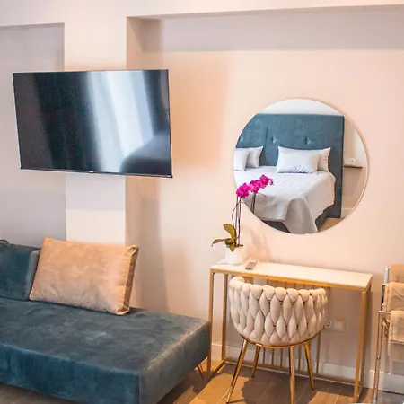 Luxury Seaside House Noble- Location In Town *