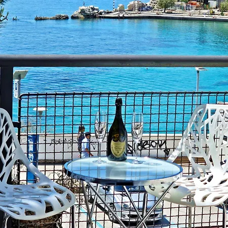 Guest house Luxury Seaside House Noble- Location In Town *