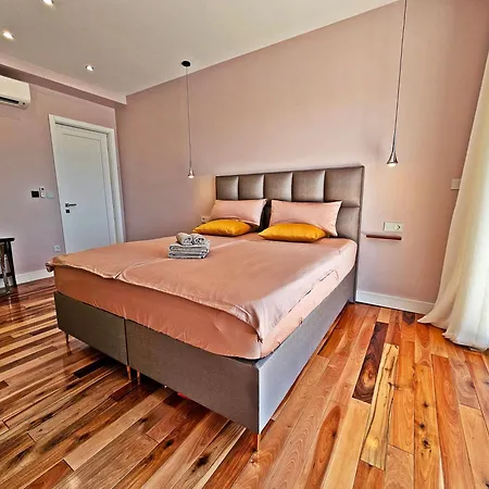 Pensjonat Luxury Seaside House Noble- 5 Star Apartmant And Rooms Split